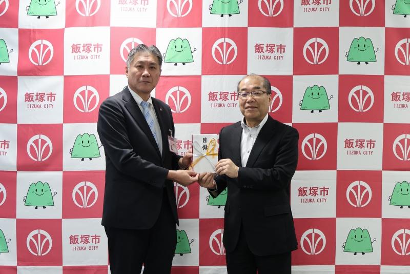 ユニバース贈呈式