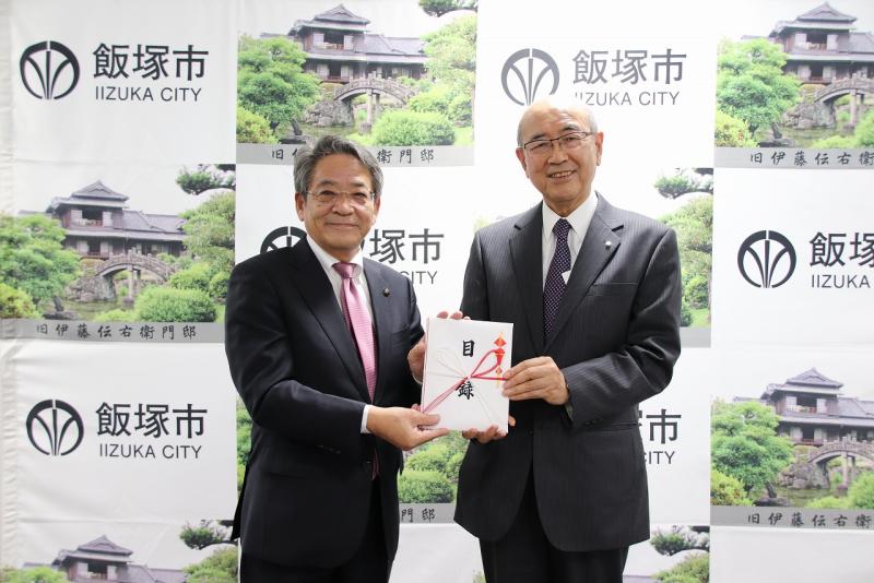 R3イズミ様贈呈式