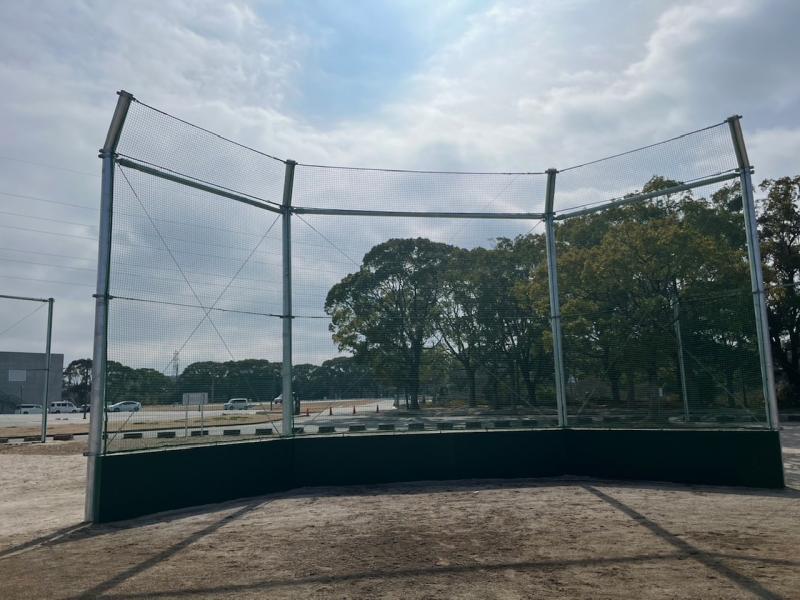 市民公園運動広場バックネットの画像