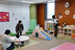  子育て支援センターの画像