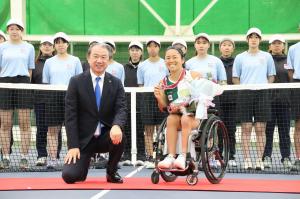 上地結衣選手と武井市長